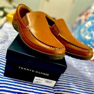 Tommy Hilfiger dress shoes. Only worn around house to try on!